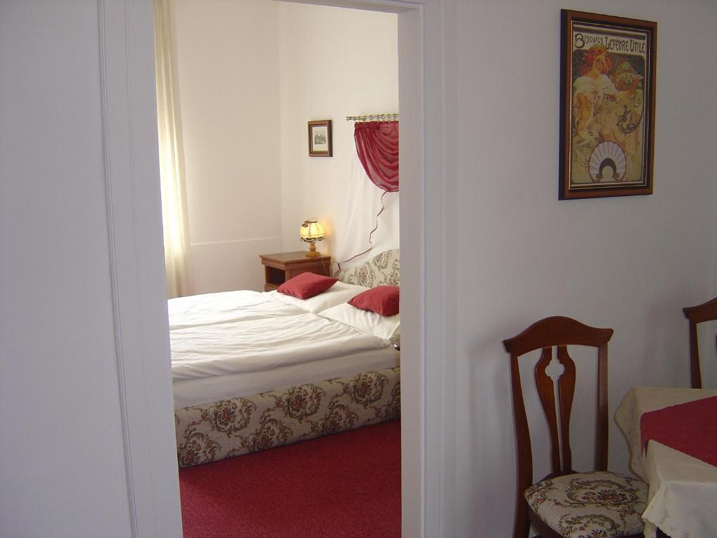 Excellent Hotel 3*