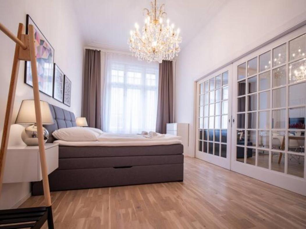 Class In Old Town 2 Bedrooms * Prague