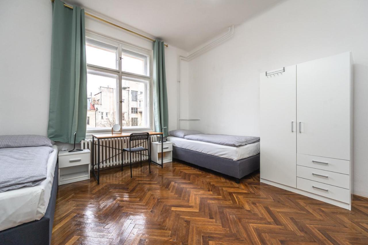 Apartment Safarikova 18 *