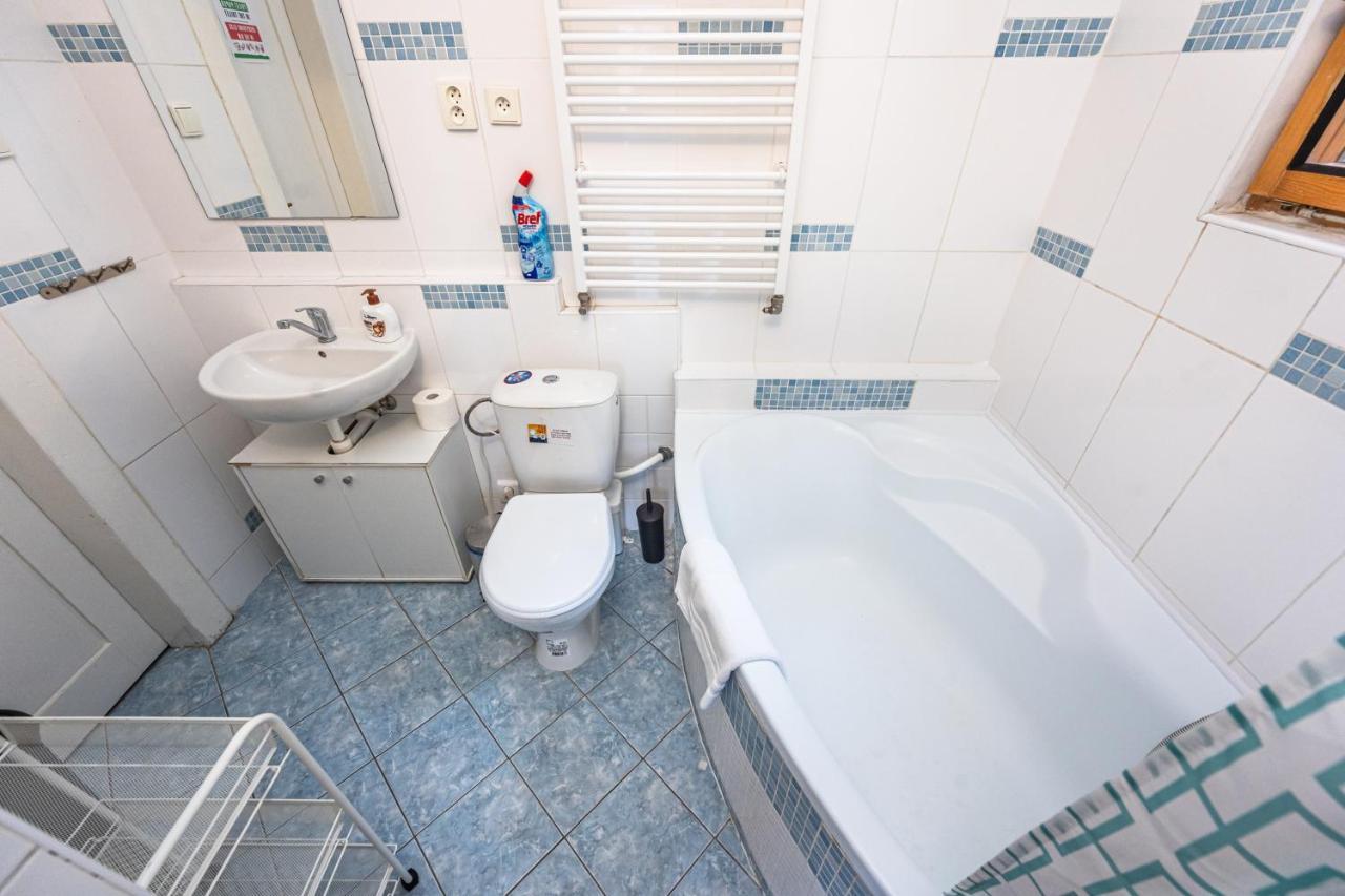Apartment Safarikova 18 Prague