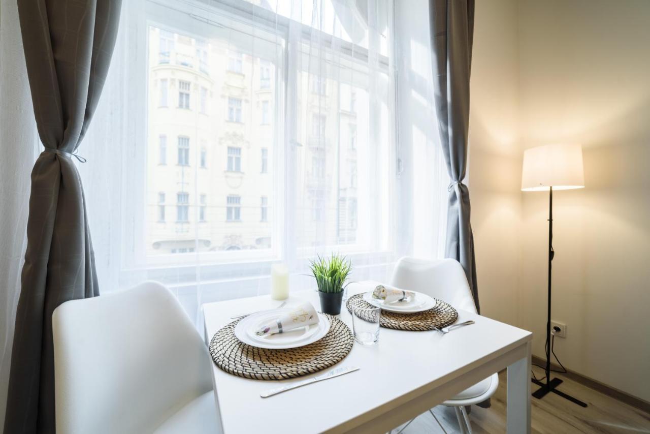 New Near Dancing House Apartamento *