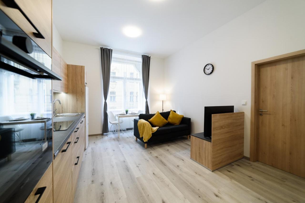 New Near Dancing House Apartamento *