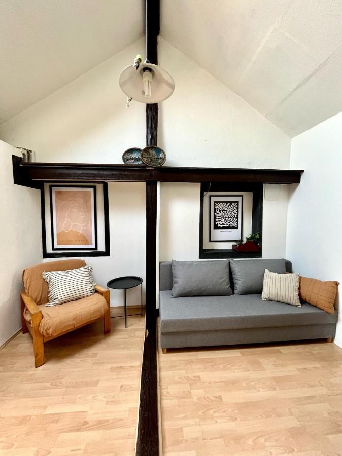 2 Bedrooms Close To Palmovka Appartement *