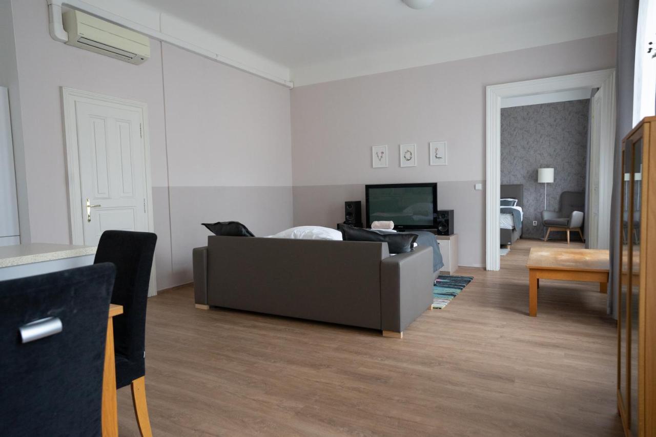 Aparthotel St Havel Old Town 4*