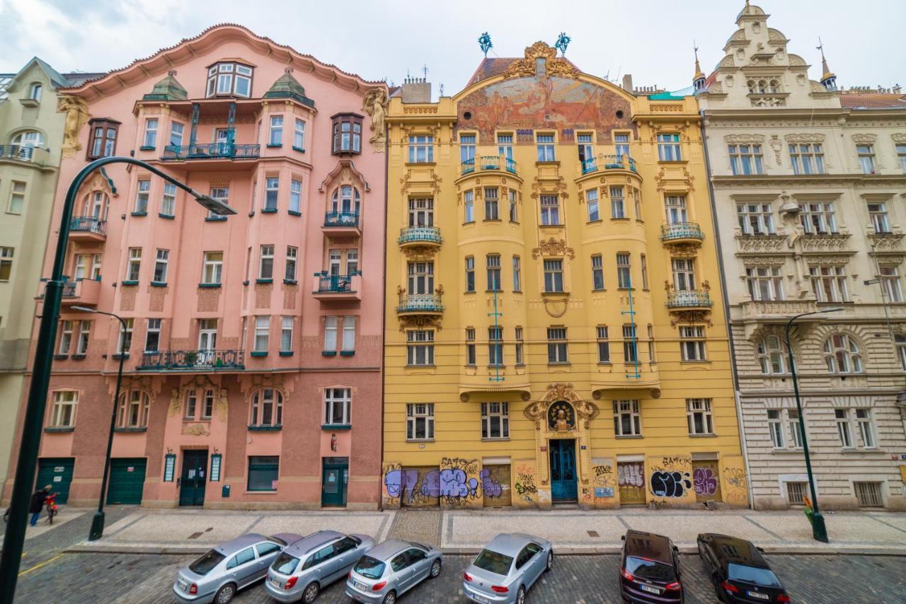 New Near Dancing House Apartamento