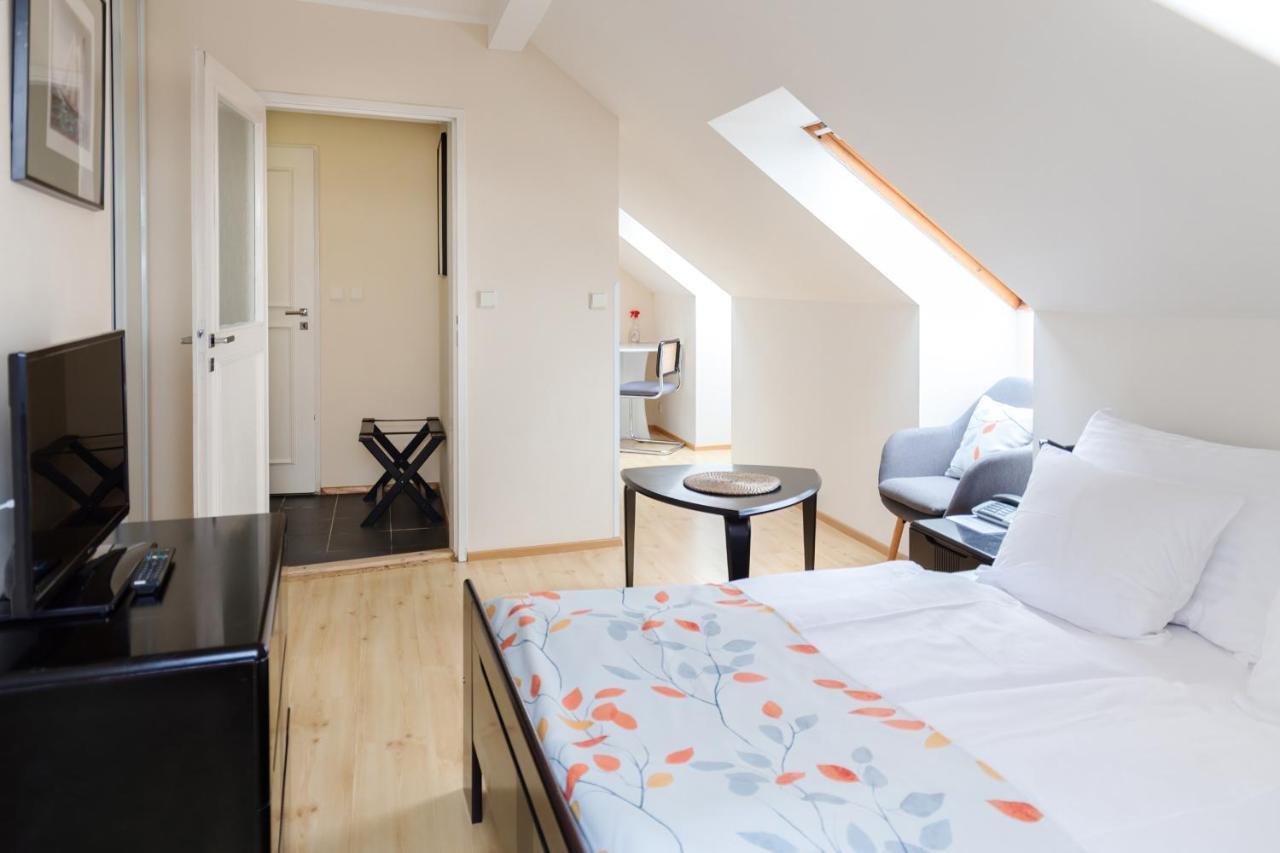 Apart Otel Orion Prag