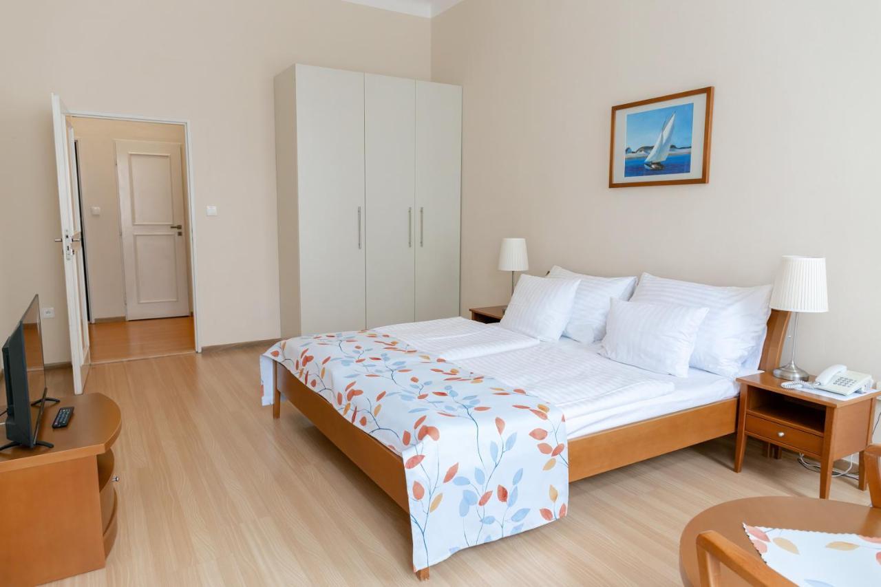Orion Aparthotel 4*