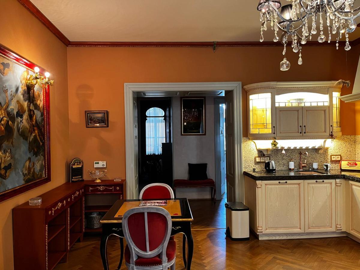 Apartment Le Papillon De Boheme *
