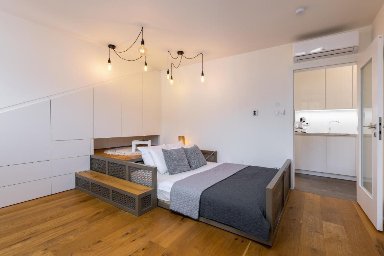 Luxurious, Charming Perfect For Couples Prague