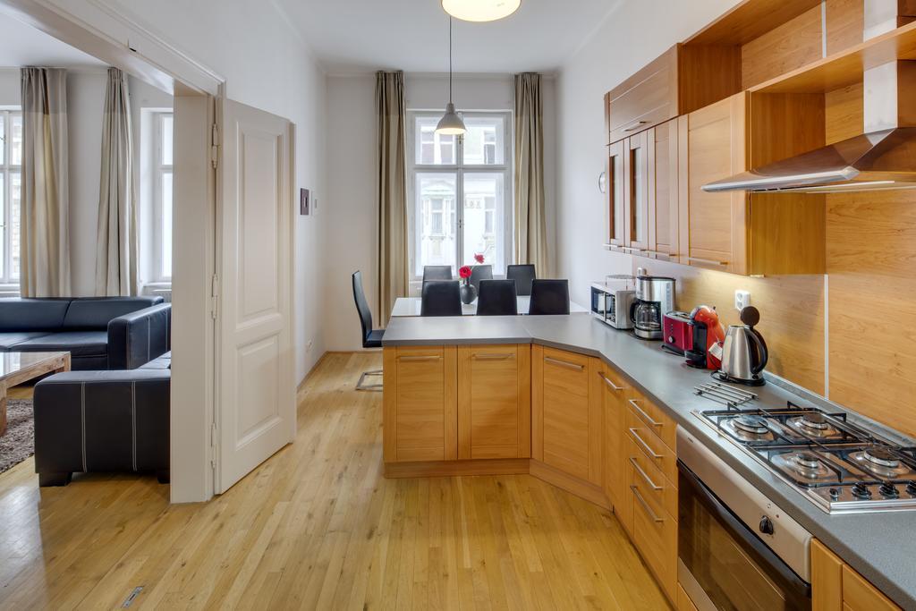 Appart hôtel Old Town Square 4*