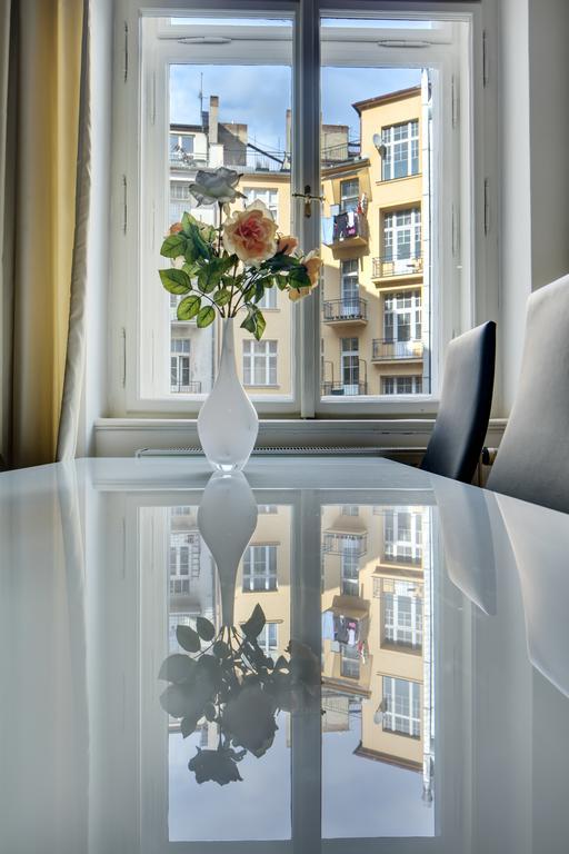 Old Town Square Appart hôtel 4*