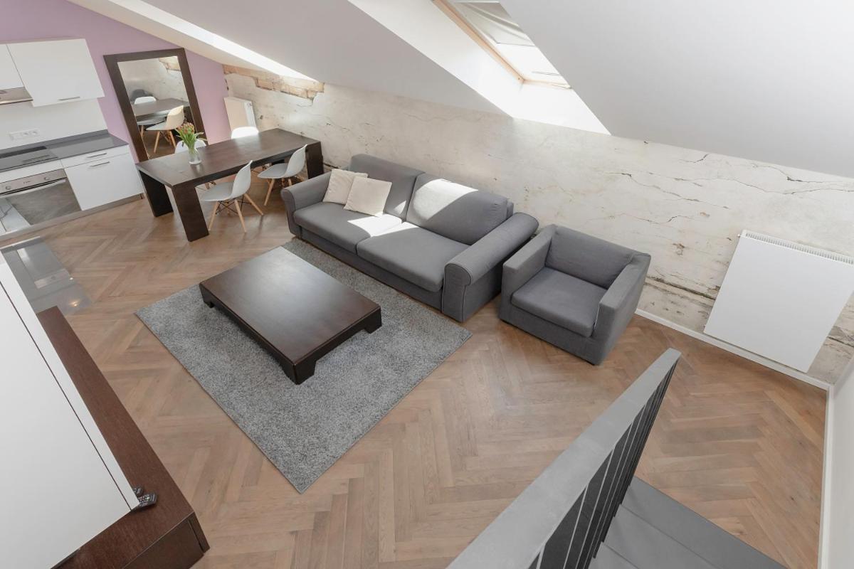 Apartment Modern Close To River