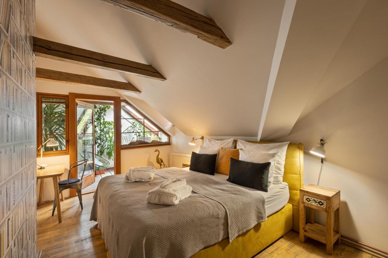 Appartement Gigantic Boho Chic 3 Bedroom 3 Bathroom Loft With Hanging Chair *