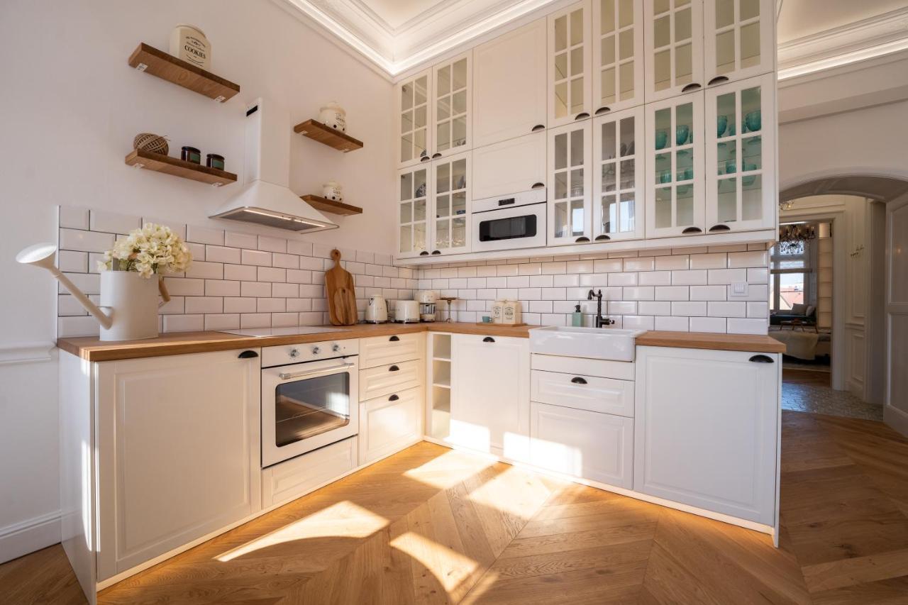 Appartement Charme De Provence In *