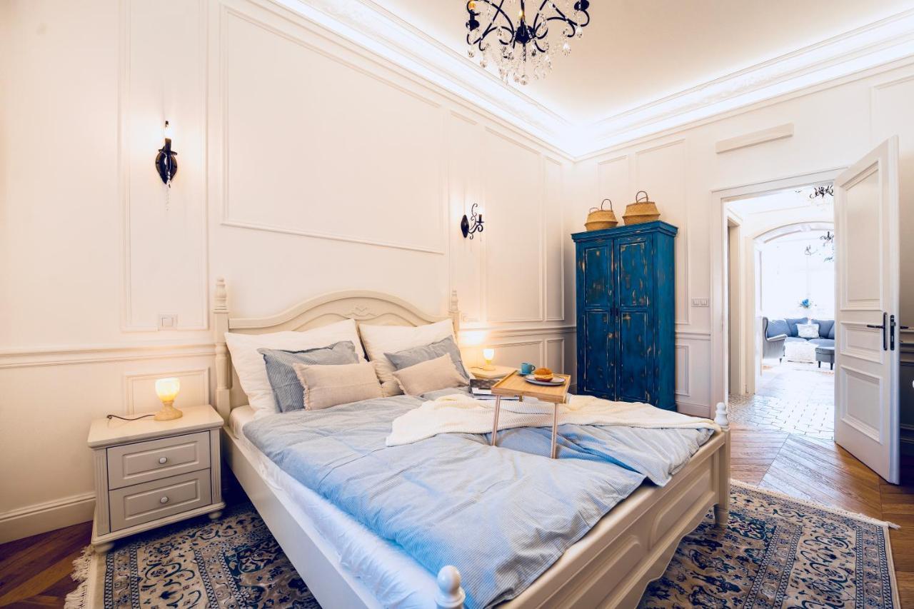 Appartement Charme De Provence In *