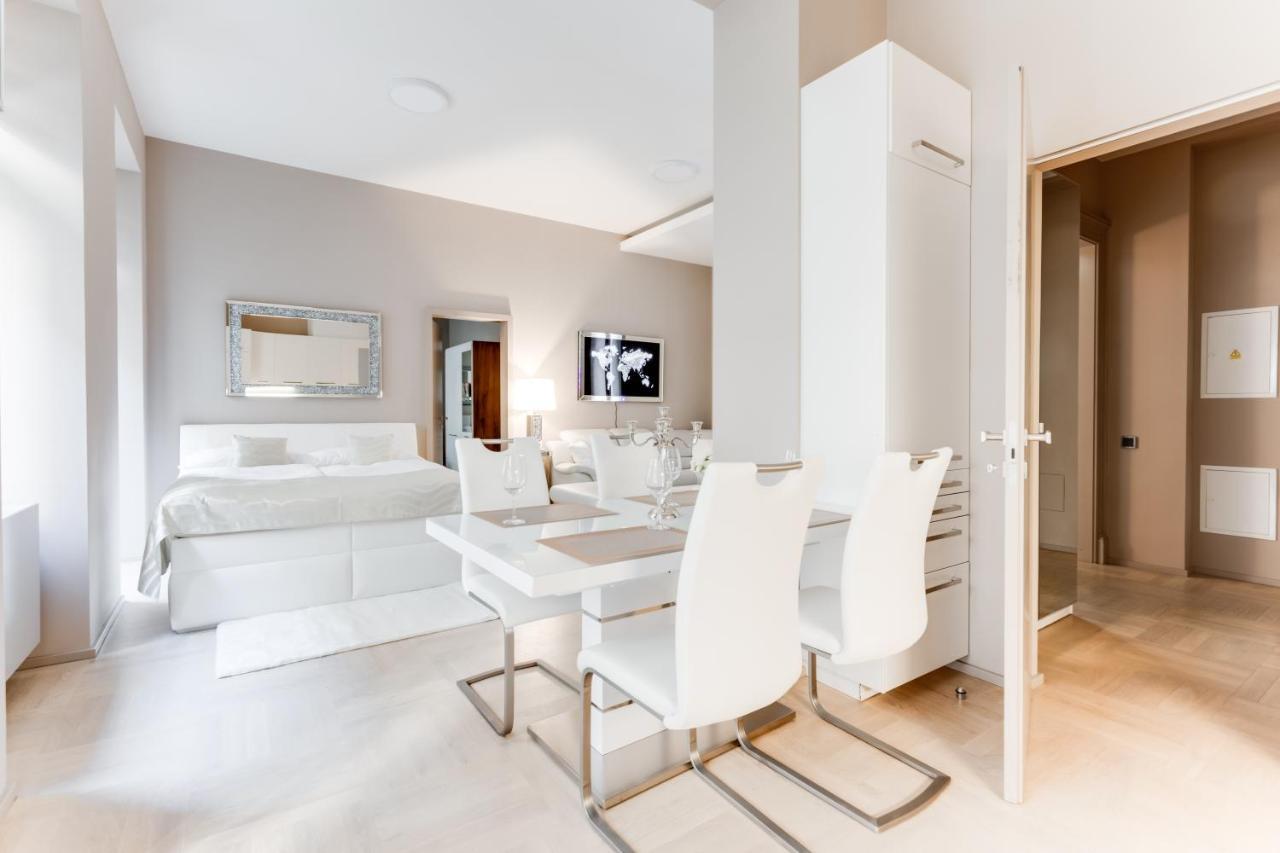Apartment Royal In The Heart Of Prag