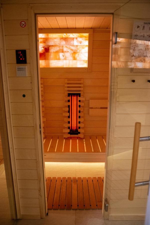 Sauna Near Centre/airport Apartment Prague