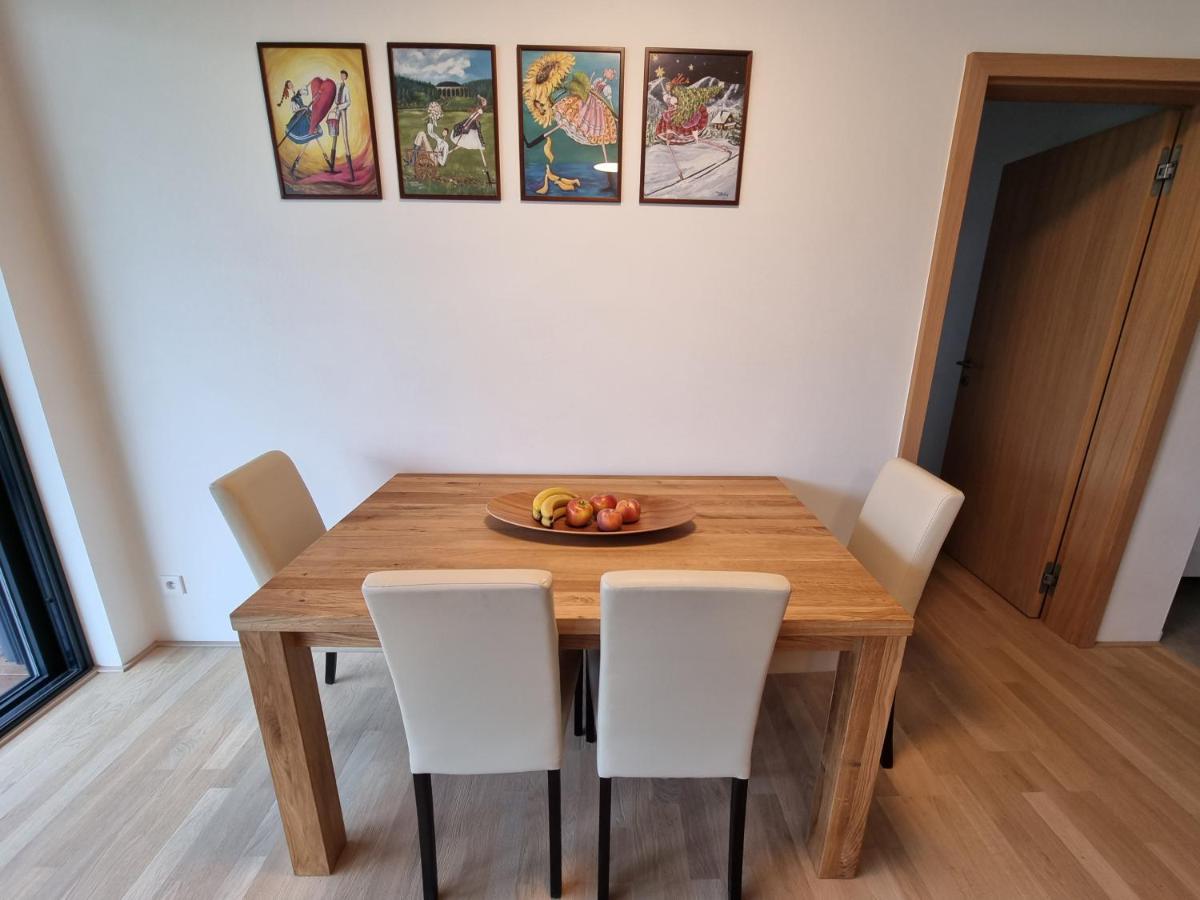 Apartment Quiet 1-bedroom In A Basement Of New