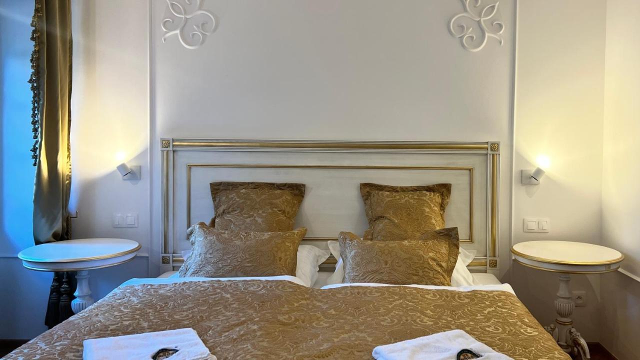 Beerland Chateaux - U Zlate Hrusky / At Golden Pear Bed & Breakfast Prague