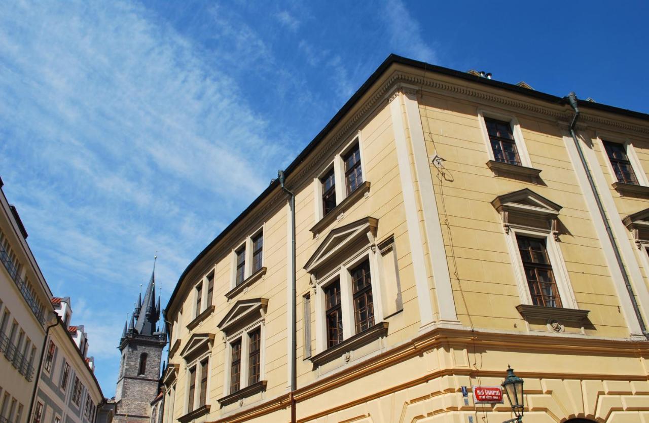 Metamorphis Hotel