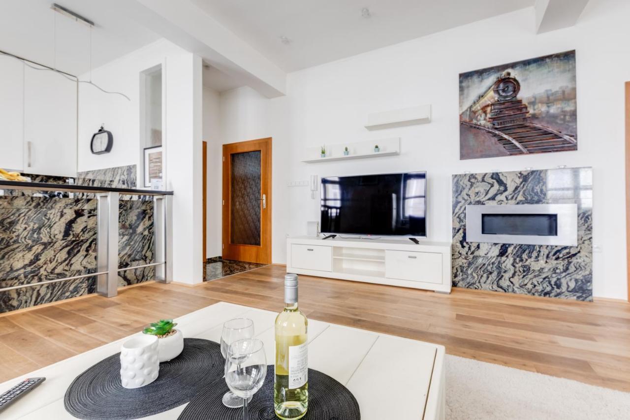 Apartment Luxury & Quiet Charming 2bds Near River - Nek2nd *