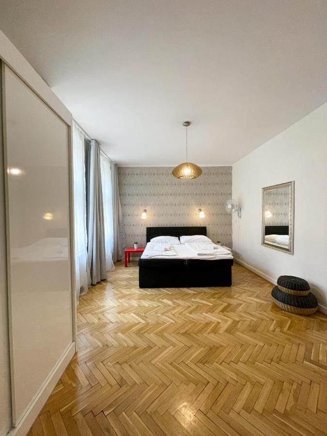 Old Town Square 4* Prague