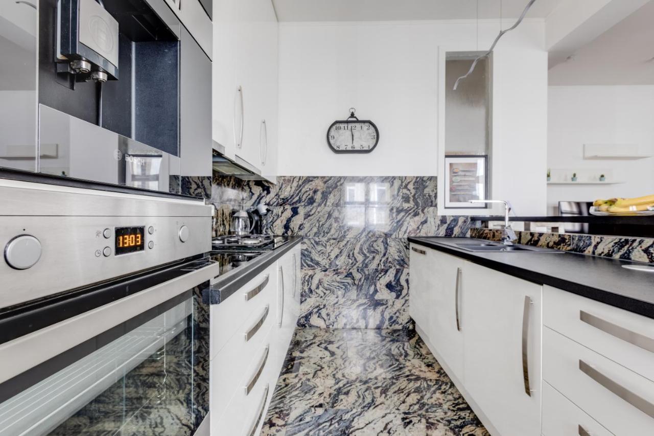 Luxury & Quiet Charming 2bds Near River - Nek2nd Apartment Prague