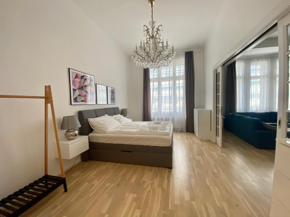 Class In Old Town 2 Bedrooms Appartement Prague