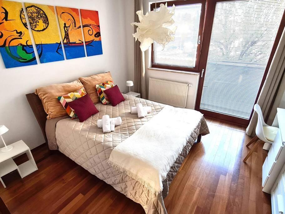 Entire Apartment, Near Clarion, O2 Arena, Metro 3 Min, Easter Market In Center 15 Min Daire Prag