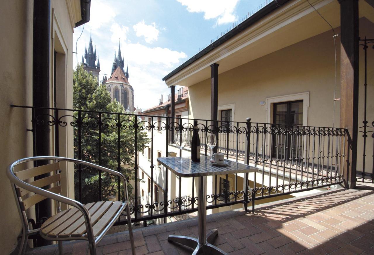 Hotel Metamorphis 4*