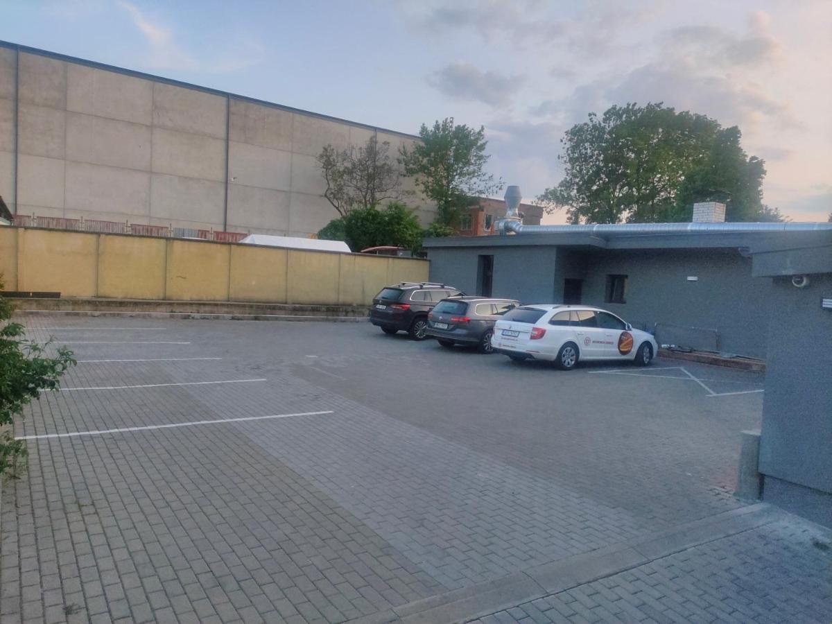 Sun-house Pension&restaurant -parkingfree- Otel 3*