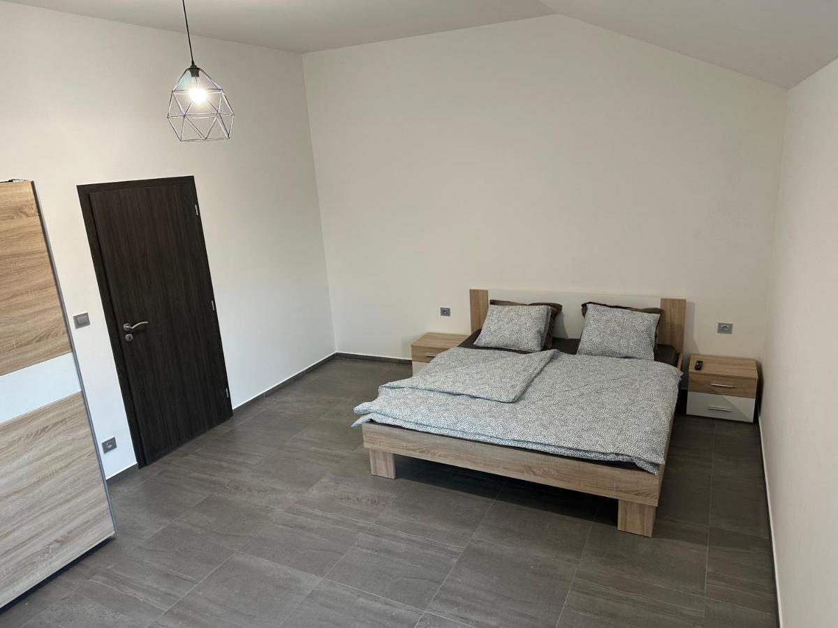 75m2 Klid Priroda Pro Rodinu Prague