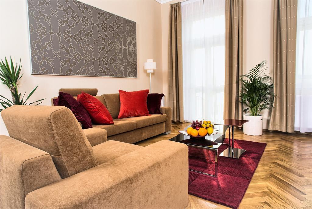 Apartment Karolina *