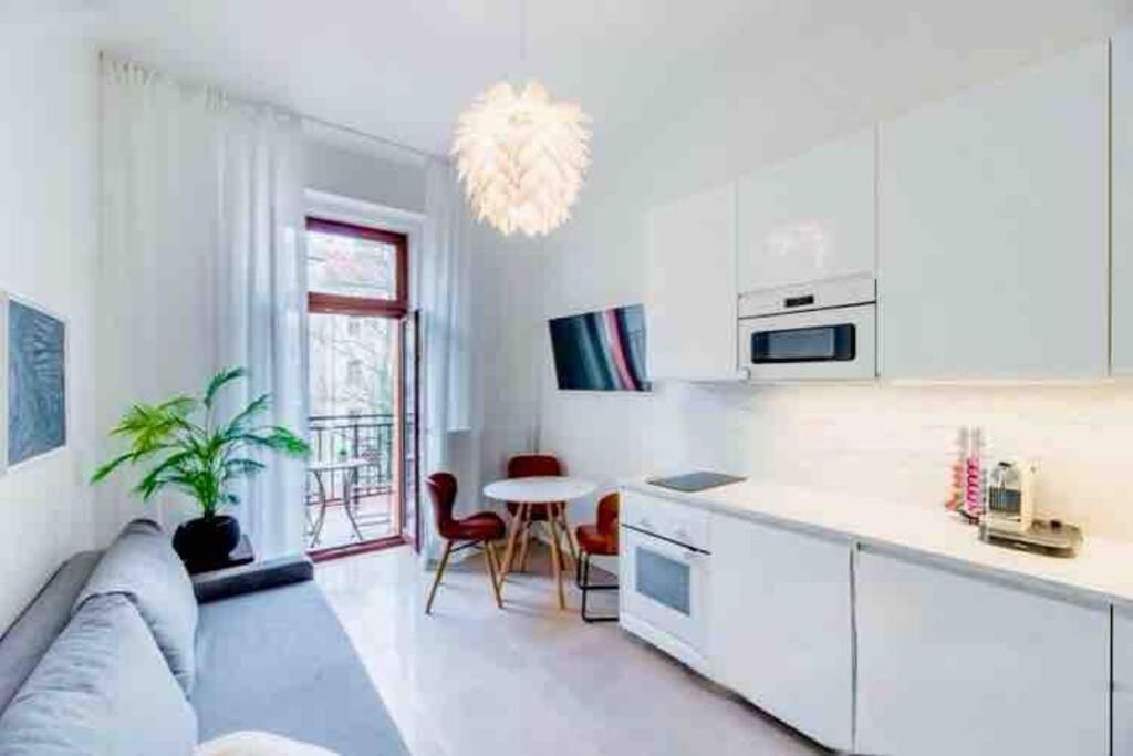 Apartment Quiet Boho Whit A Balkony Near The Center