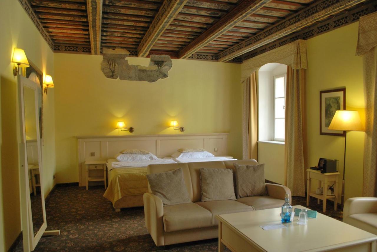 Hotel Metamorphis