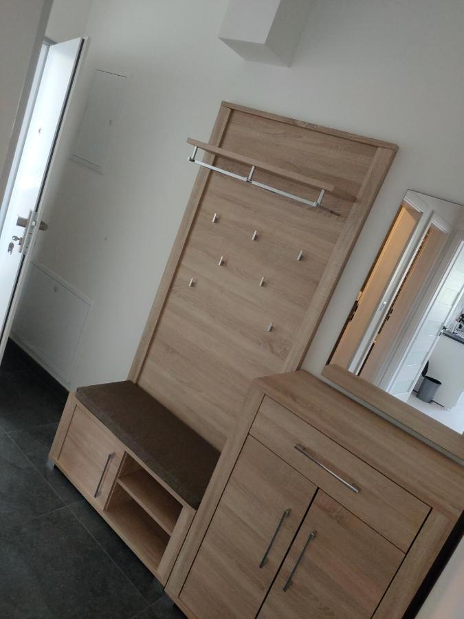 Sun-house Pension&restaurant -parkingfree- 3* Praga