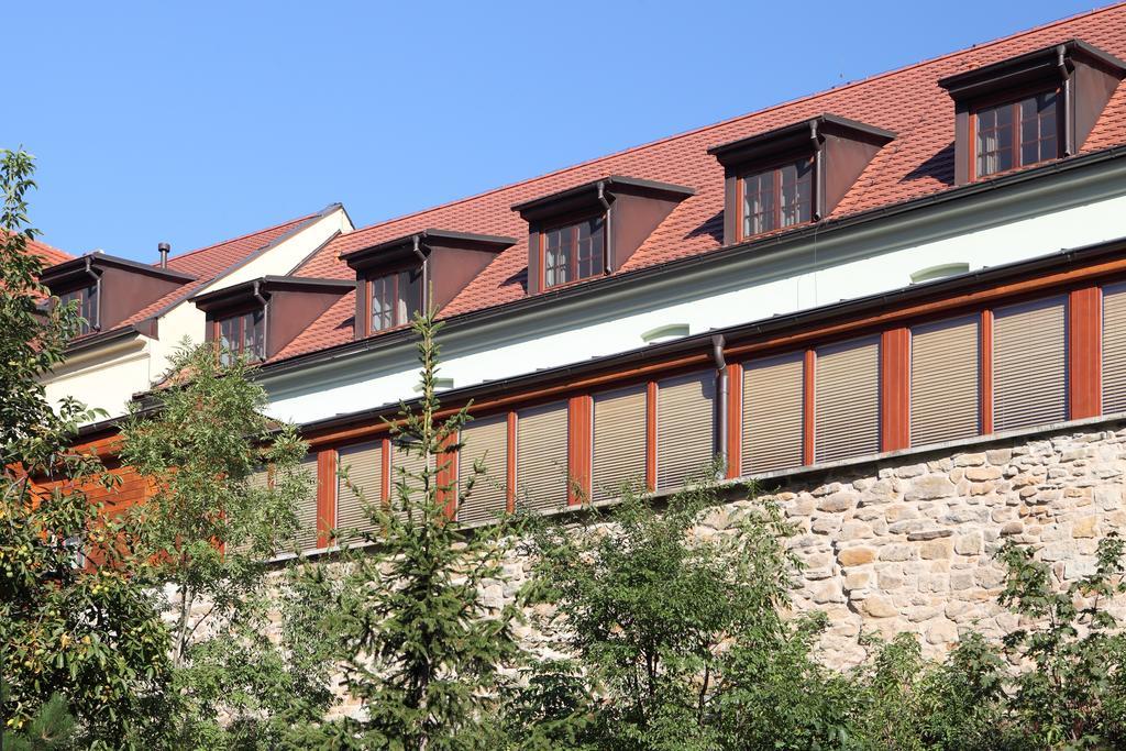Otel Chvalska Tvrz Prag