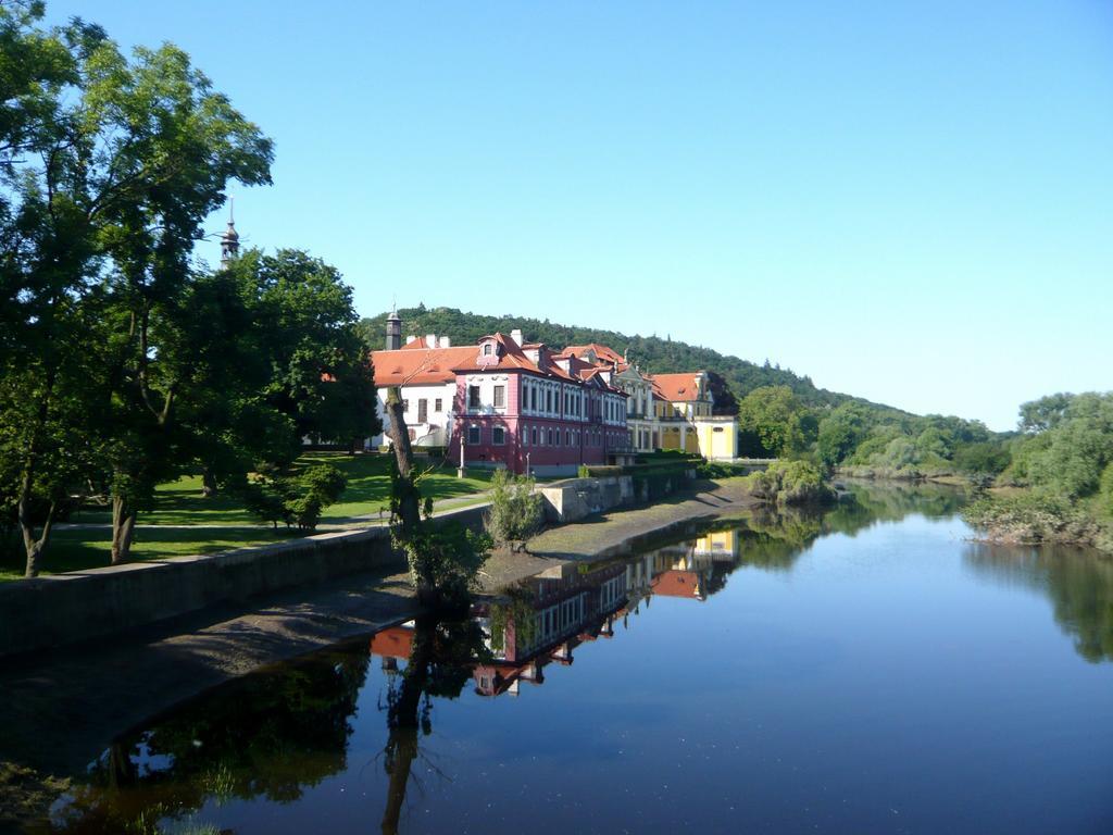 Hotel Nad Kralovnou & Restaurant 3*
