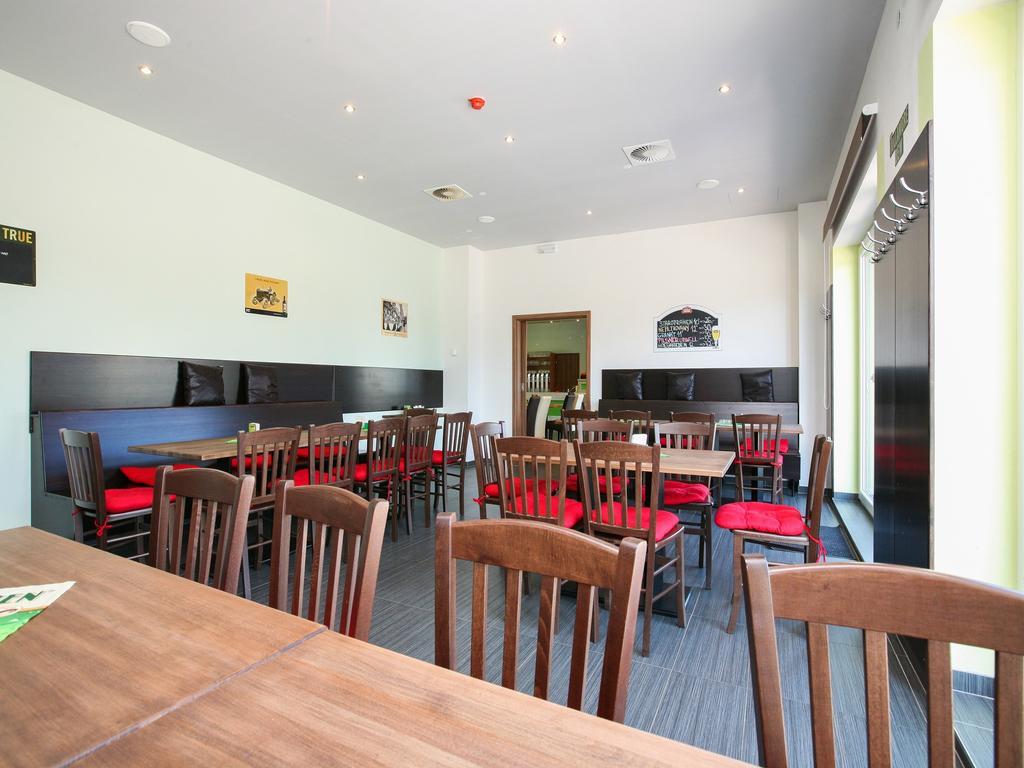 Nad Kralovnou & Restaurant Hotel Prague
