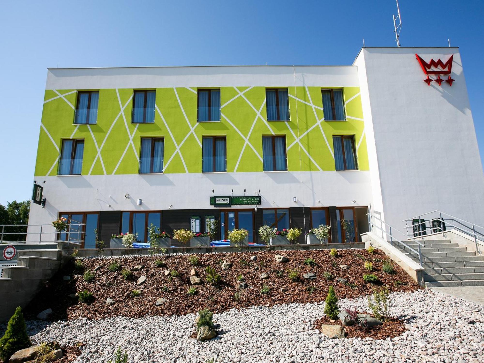 Hotel Nad Kralovnou & Restaurant Prague