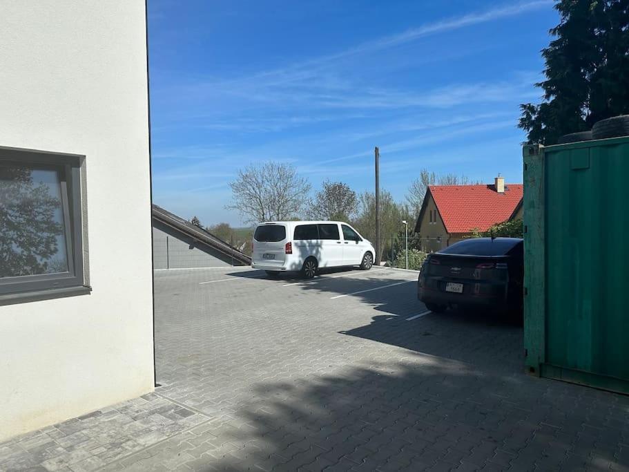 75m2 Klid Priroda Pro Rodinu Prague