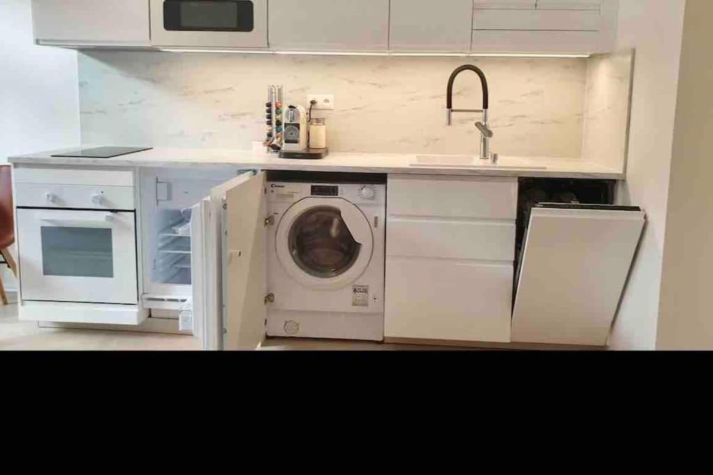 Apartment Quiet Boho Whit A Balkony Near The Center Prague