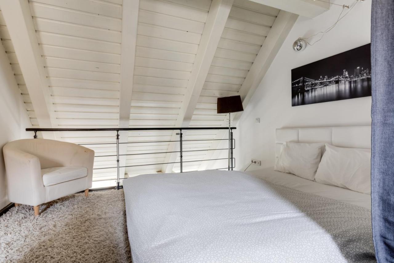 Spacious Stylish Attic In The Heart Of The Center - Karlovo Daire