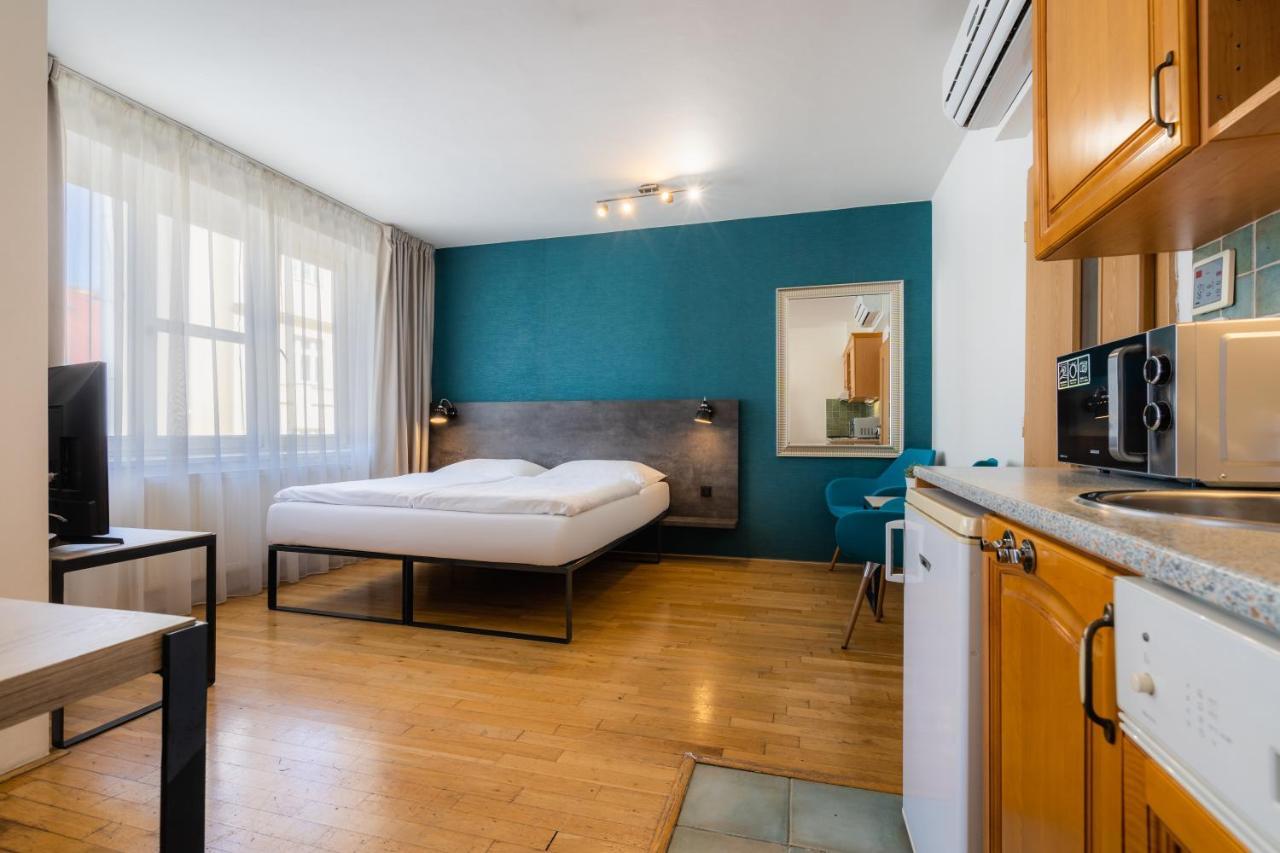 Otel Ea Melantrich 4*