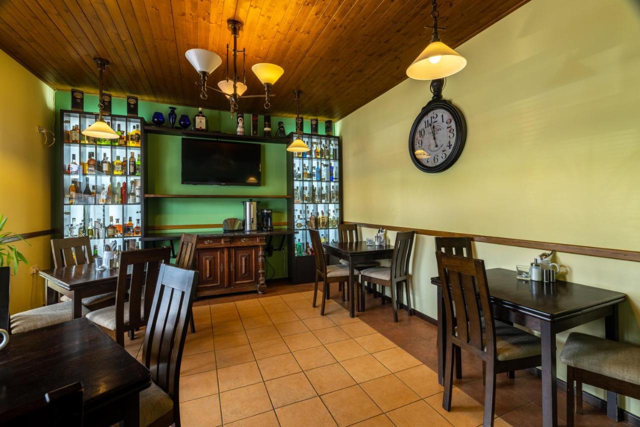 Maison d'hôtes Rodos - Café Prague