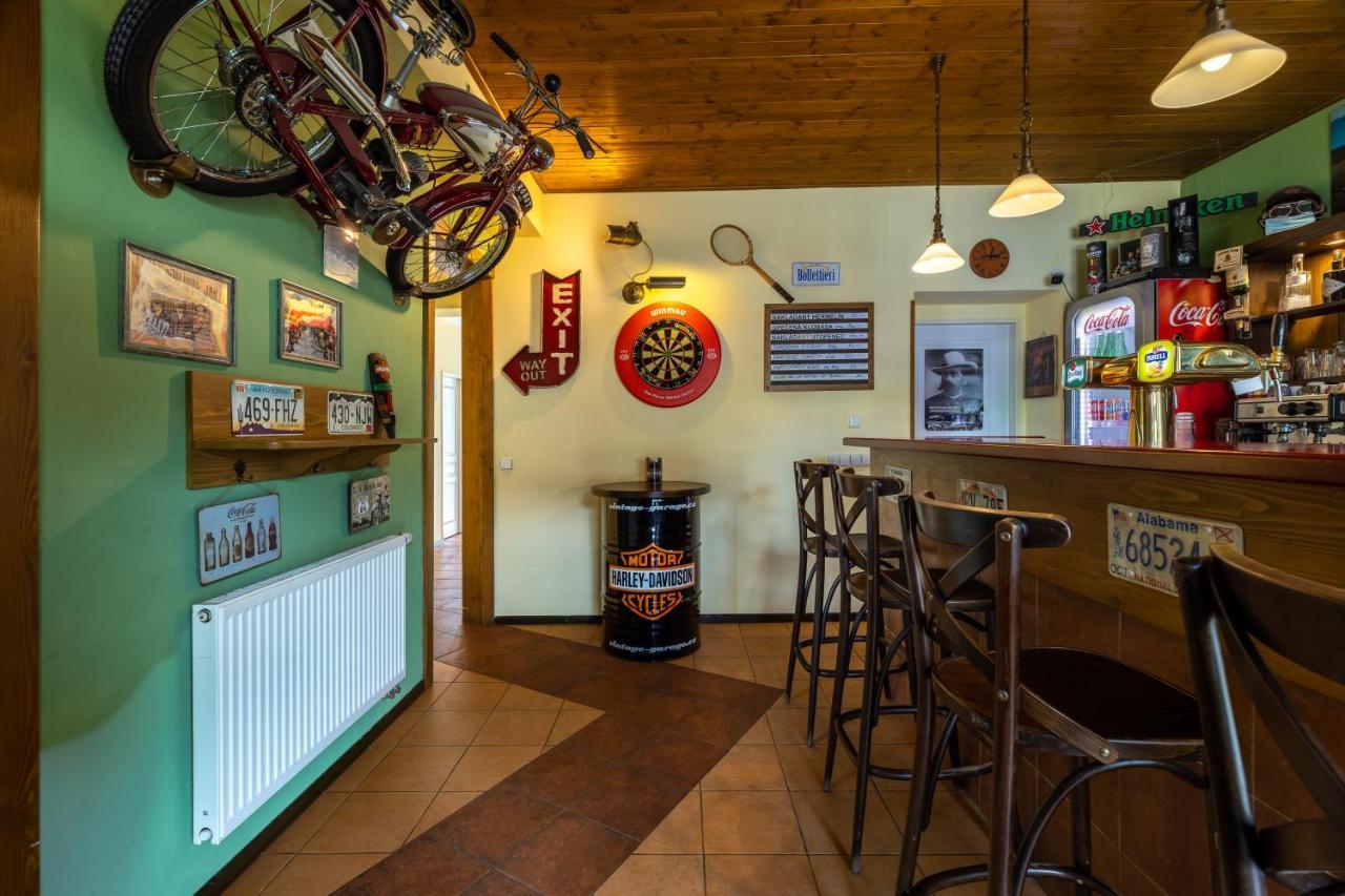 Rodos - Café Maison d'hôtes