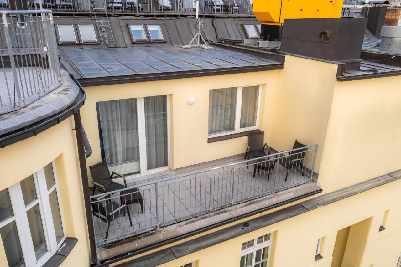 Ea Melantrich Otel 4*