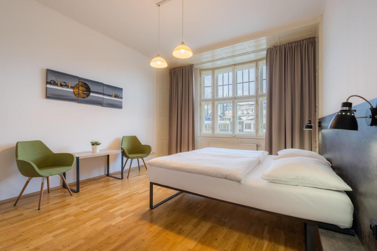Otel Ea Melantrich 4*