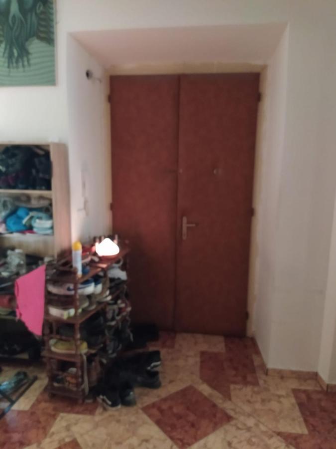 Private In Shared Luxurious Palace Like With 2 Bathrooms Including Whirlpool And Virtual Reality Konukevi