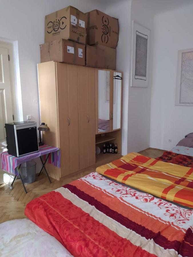 Konukevi Private In Shared Luxurious Palace Like With 2 Bathrooms Including Whirlpool And Virtual Reality *